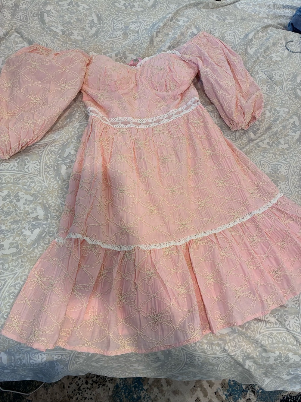Pink Lace-Trim Puff-Sleeve Mini Dress